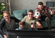 Late-Night Games Impact Sleep; Fans Urged to Safeguard Health